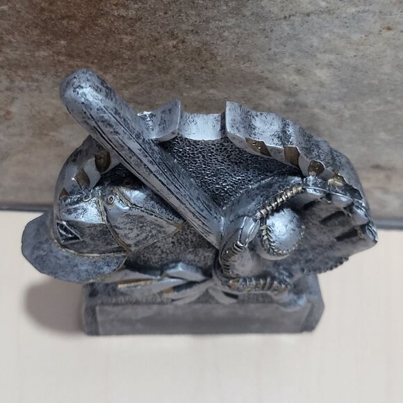 Baseball Victory Wreath Baseball Bat Cap Glove Holding a Baseball Sports Award - Picture 3 of 10